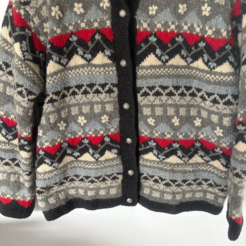 Vintage SKYR 100% Wool Nordic Floral Cardigan XL Silver Crest Buttons Cottagecor - Picture 3 of 10